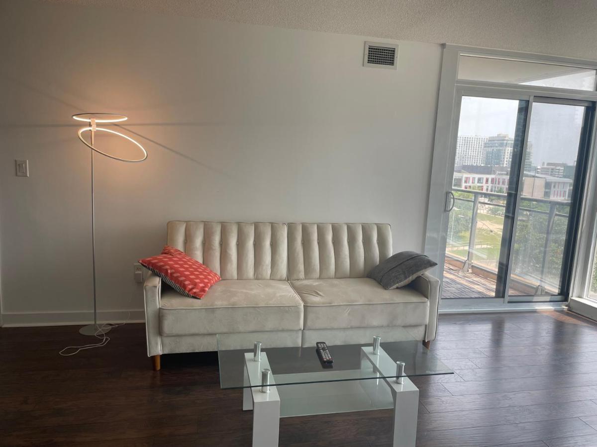 Three Br Condo Step To Cn Tower Rogers Center With Free Parking Toronto Kültér fotó