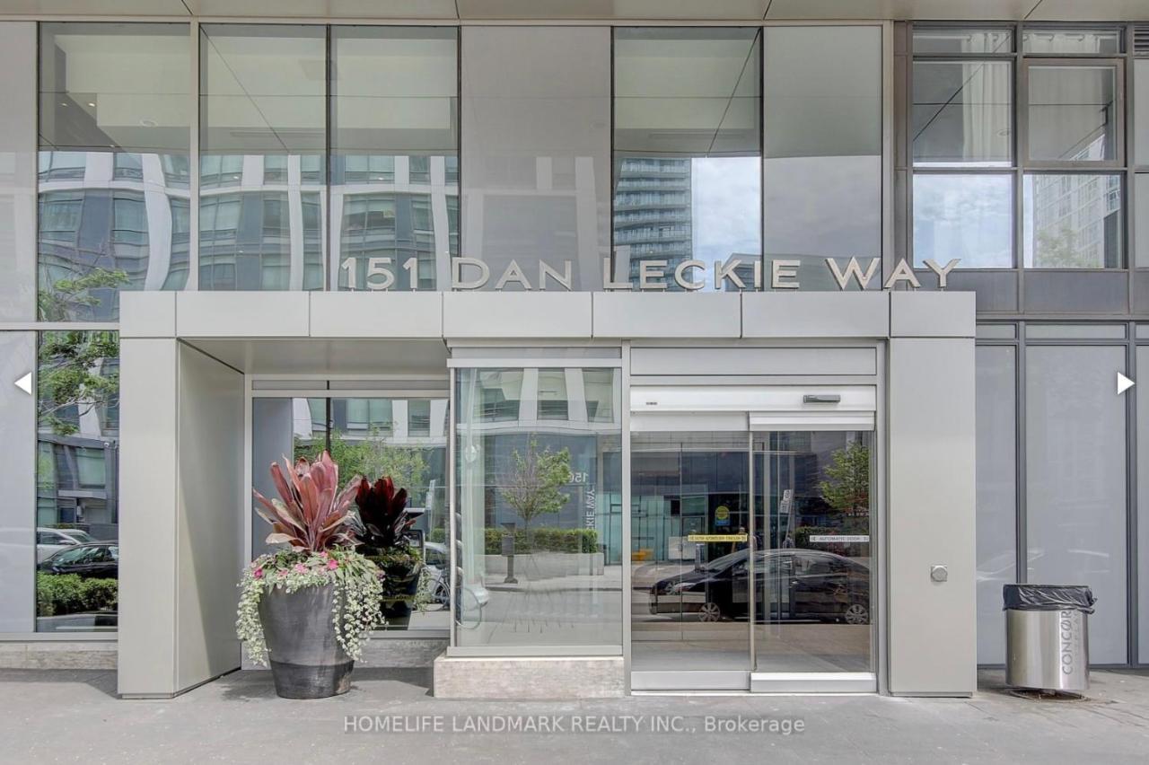 Three Br Condo Step To Cn Tower Rogers Center With Free Parking Toronto Kültér fotó