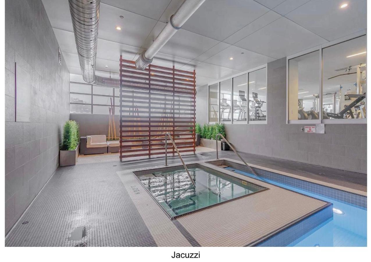 Three Br Condo Step To Cn Tower Rogers Center With Free Parking Toronto Kültér fotó